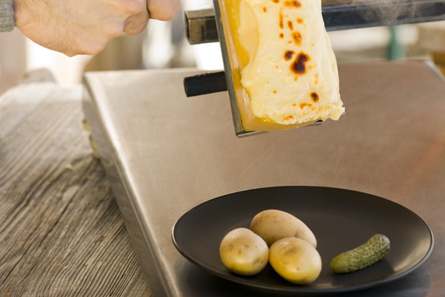 Raclette-Saisoneröffnung mit Sake